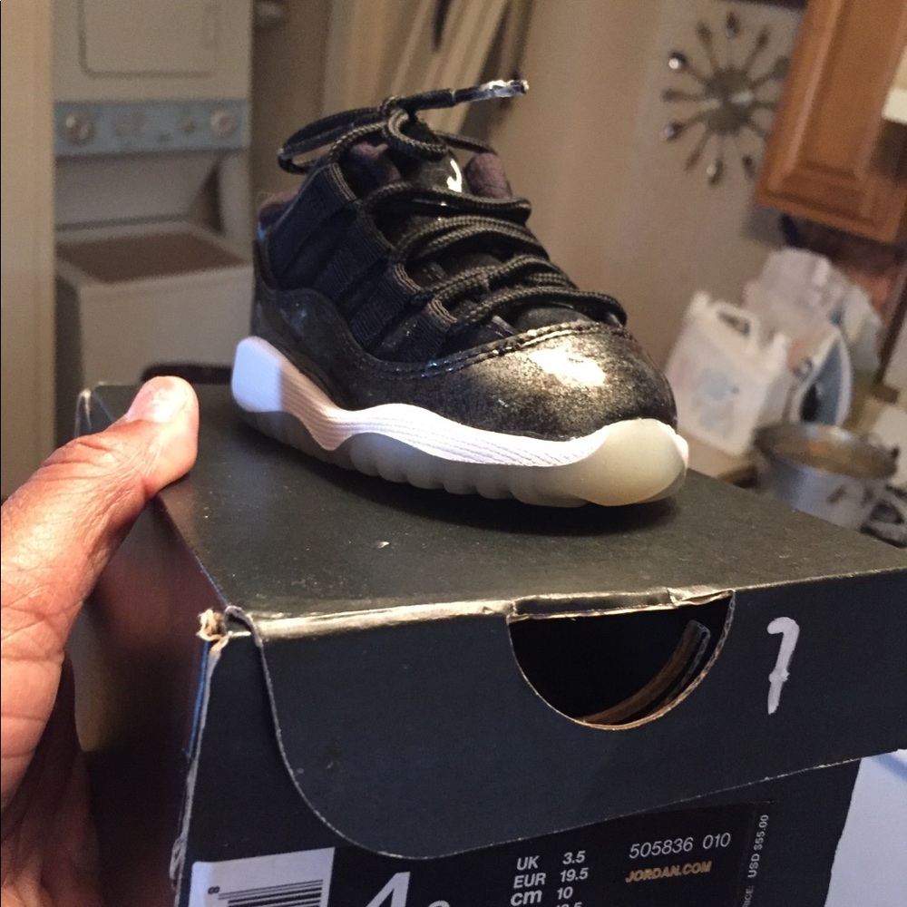 Jordan 11 Retro Low BT